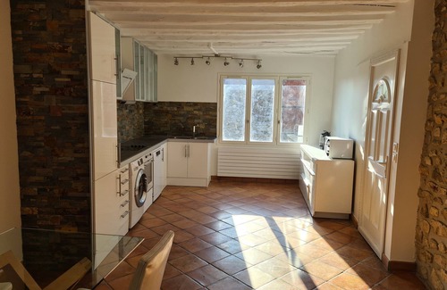 Thorigny-sur-Marne Maison | Maison divisée en 2 appartements à 20 min de Disneyland, 25 min Paris