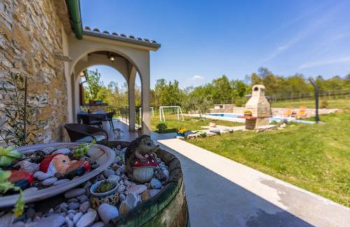 Krsan Maison | House Dorino
