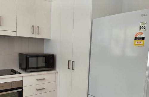 Corlette Maison | House, easy walk to the beach