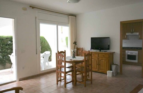 L'Hospitalet de l'Infant Maison | House 40m from the beach, walk to amenities. Port Aventura at 18 minutes.