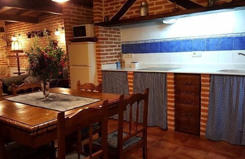 Penamellera Alta Cottage | Casa para 4 pax.Picos de Europa.Jardín,barbacoa,parking,columpios,Wifi gratis.