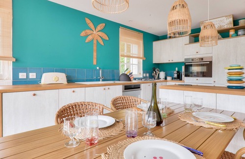 Arradon Chalet De Ski | Maison pour 8 avec piscine à 500m de la plage