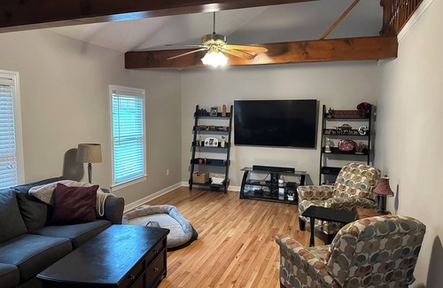 Blacksburg Maison | House for Graduation Weekend in Blacksburg, VA 5 minutes from campus!