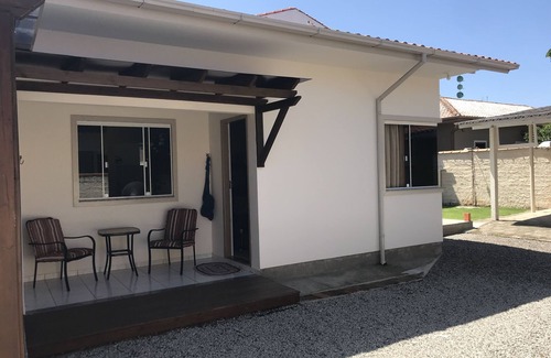 Sagrada Familia Maison | MAISON DE SAISON À VILA BEACH - IMBITUBA, SC