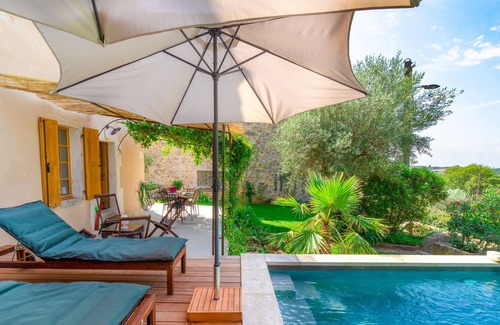 Euzet Maison | UZES - MAISON ANCIENNE AVEC PISCINE POUR 6 PERS.