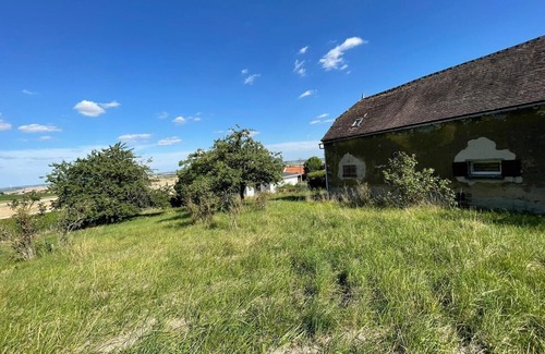 Louan-Villegruis-Fontaine Maison | House sleeps up to 28 pool in summer