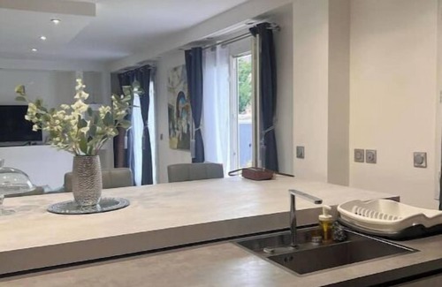 Boissy-Saint-Leger Maison | house/garden/pool/20 min from Paris