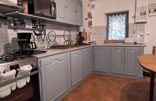 Rosnay Maison | House in a hamlet. Near the Mareuillais vineyards, chateau de Rosnay