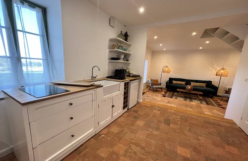 Ballon-Saint-Mars Maison | House in Ballon near Le Mans Circuit