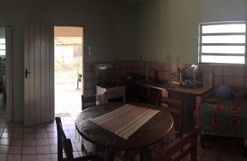 Coqueiro Maison | Maison à Coqueiro, avec 4 chambres, climatisation, douche électrique et puits