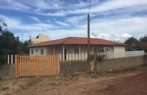 Coqueiro Maison | Maison à Coqueiro, avec 4 chambres, climatisation, douche électrique et puits