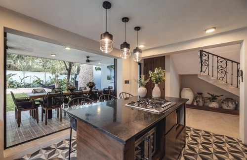 Barrio de Santiago Maison | House in gastronomic corridor of the historical center