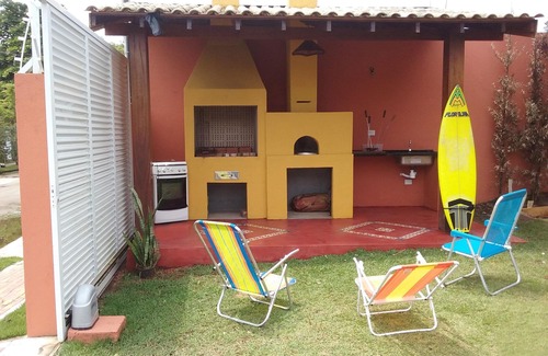 Balneario Praia do Pernambuco Maison | MAISON EN GUARUJÁ DISTINCTION AVEC ARCHITECTURE, 300 M DE LA PLAGE. IDEAL POUR LA FAMILLE