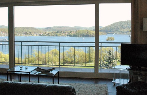 Scheid Maison | Magnifique vue sur le lac dans un cadre de randonnée idyllique, sauna, cheminée et. Piscine (été)