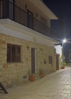 Kathikas Maison | House in Kathikas Village Square
