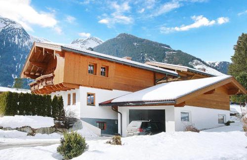 Oberkrimml Appartement | House in Krimml near Waterfalls & Hiking Trails