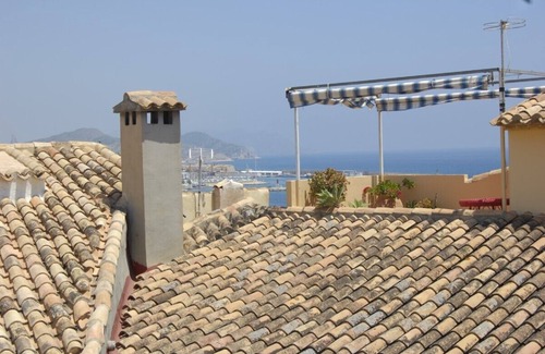 Old Town Maison | maison 2 chambres/2 salles de bains- terrasse avec vue mer- 2 mins de la plage