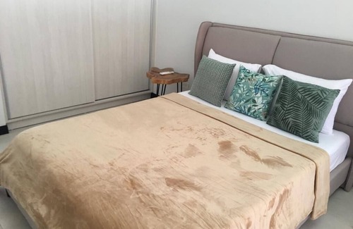 Cerro Plano Station Balnéaire | House in resort Ciudad Del Mar one street from beach in Jacó. Multiple amenities