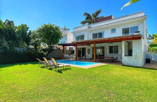 Maresias Maison | House in sandy condominium - New Year's Eve available