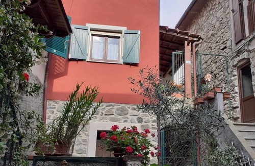 Bolano Maison | Maison dans un petit village de montagne frontalier entre Ligurie et Toscane