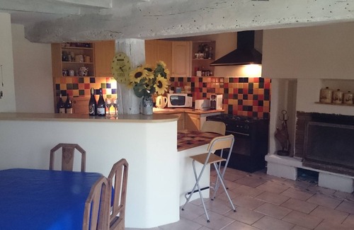 Crezancy-en-Sancerre Maison | maison dans les vignes, 6/8 pers, piscine privative chauffée wifi, 02h00 PARIS
