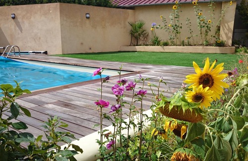 Crezancy-en-Sancerre Maison | maison dans les vignes, 6/8 pers, piscine privative chauffée wifi, 02h00 PARIS
