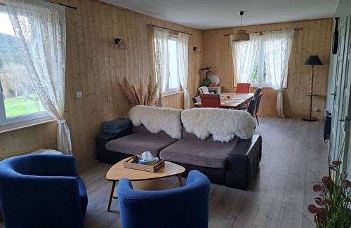 Issarles Maison | Maison à la campagne ardéchoise, refait à neuf, 8 couchages