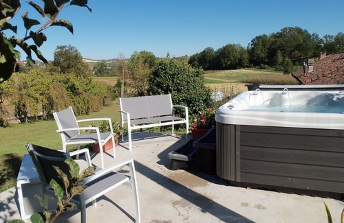 Castell'Alfero Maison | MAISON EN CAMPAGNE AU COEUR DE LA MONFERRATOIN CALME