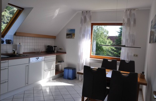 Detern Appartement | House in the green upper floor