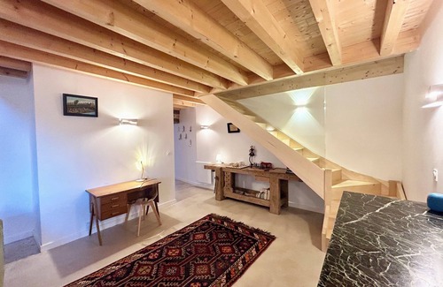 Cervieres Maison | Maison au coeur d'un village médiéval