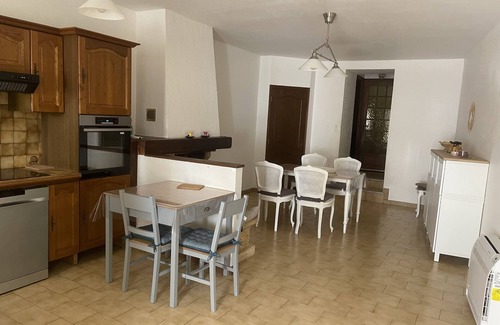 Montagnac Maison | Maison au coeur du village