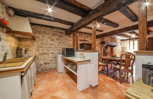 Puycelci Maison | MAISON AU COEUR DU VILLAGE - CALME - TERRASSE