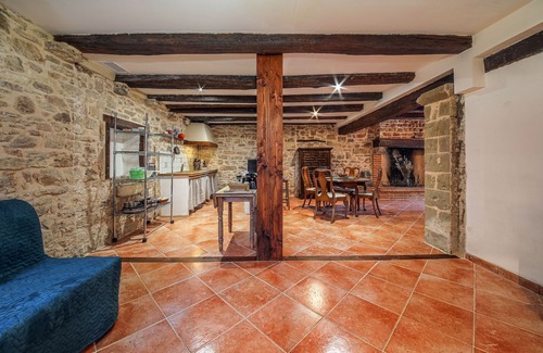 Puycelci Maison | MAISON AU COEUR DU VILLAGE - CALME - TERRASSE