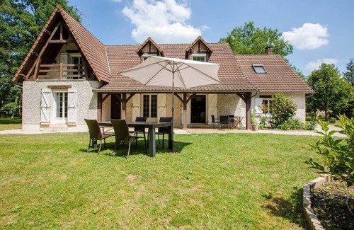 Theillay Maison | Maison au cœur d'un grand jardin