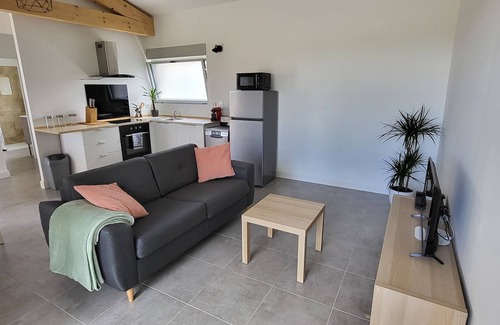 Maubec Maison | Maison au coeur du village