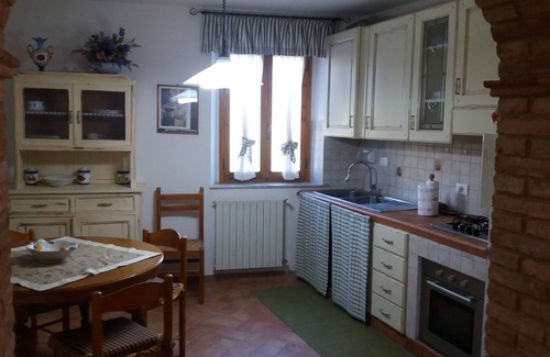 Chianni Maison | maison dans le village historique dans les collines toscanes