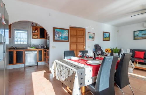 Sant Pere Pescador Chalet De Ski | Villa Les Eiguades - piscine privée, jardin, climatisation, barbecue, wifi, parking.
