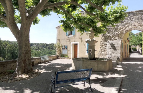 Le Beaucet Maison | Maison située au cœur du village Le Beaucet entre Provence et Luberon