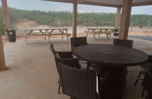 Coffeeville Maison | House Located Less Than 3 Miles of Grenada Lake