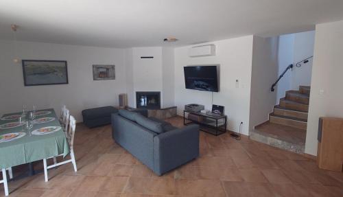 Skrbcici Maison | House Maja