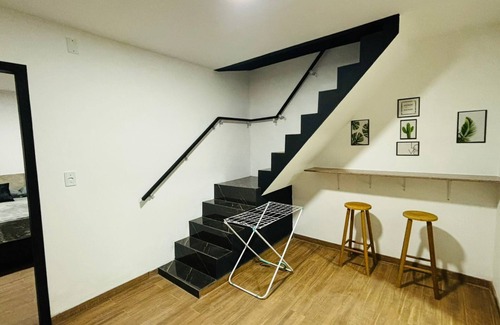 Carianos Maison | House near Florianópolis airport, with pool table and ample space!