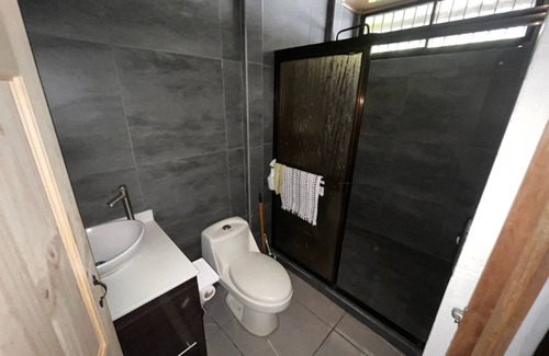 Parrita Appartement | House near beach, 2 persons, AC, wifi, modern, secure