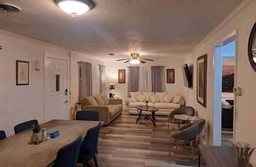 Tallahassee Maison | House near Capitol/FSU/FAMU/Hospital/Tallahassee