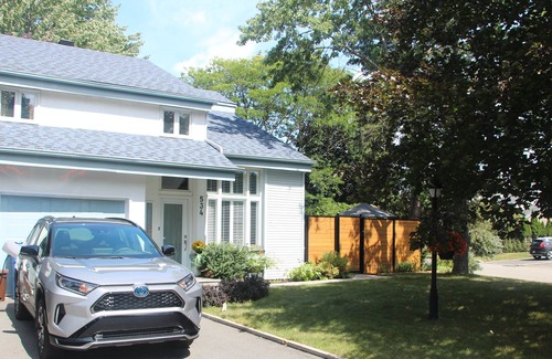 Longueuil Maison | Maison à proximité de Montréal avec piscine