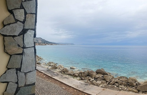 Evrostina Maison | Maison à côté de la plage.