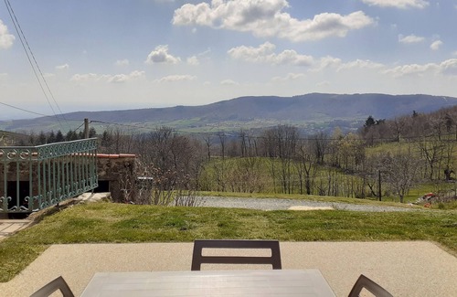 Veranne Maison | La Maison de Léobin Véranne Parc du Pilat vue sur les Alpes