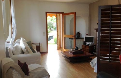 Piazza Maison | Vue sur le lac majeur, Maison en pierre avec jardin privé vue imprenable