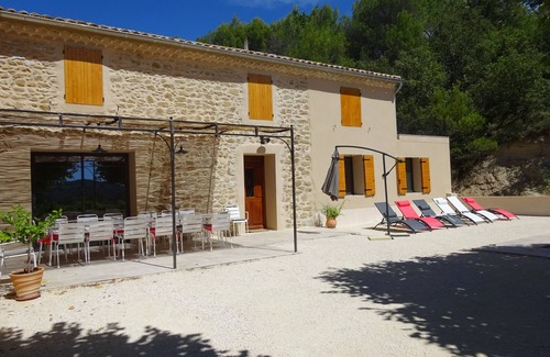 Puymeras Villa | Villa refaite à neuf avec piscine privée, en Provence, 14 personnes