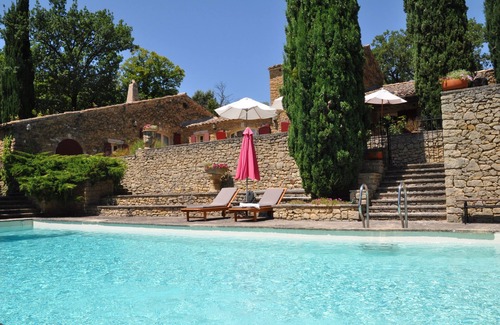 Puymeras Maison | House of character with swimming pool in peace