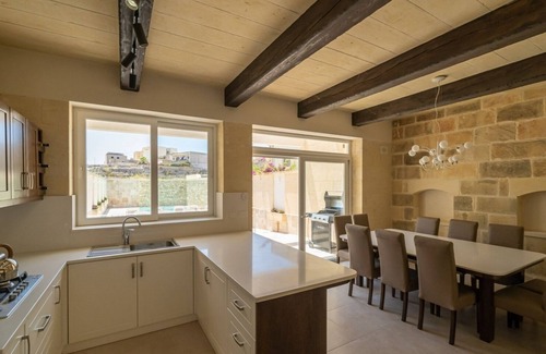 Munxar Villa | House of character with heated indoor pool in Gozo